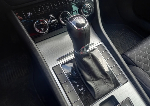 Skoda Superb cena 85900 przebieg: 178000, rok produkcji 2020 z Warszawa małe 781